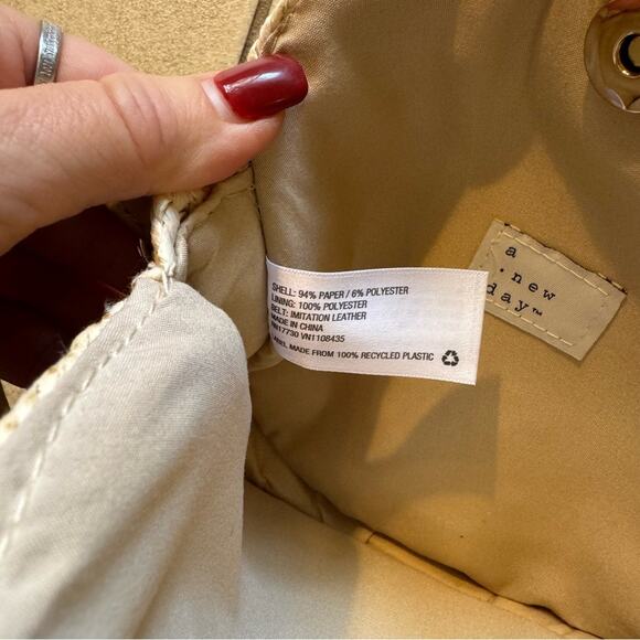 A New Day Boho Round Crossbody Handle Bag Beaded Straw Neutral Tan Purse - Picture 7 of 8